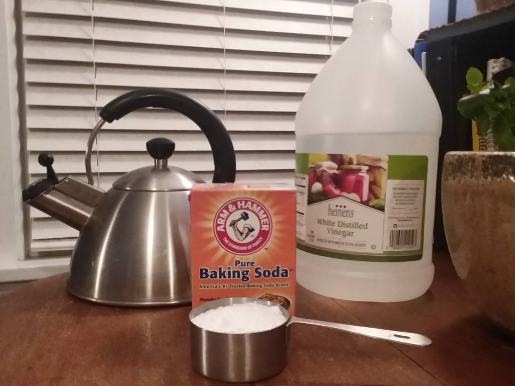 How to clean a tea kettle with vinegar - Easy steps on cleaning